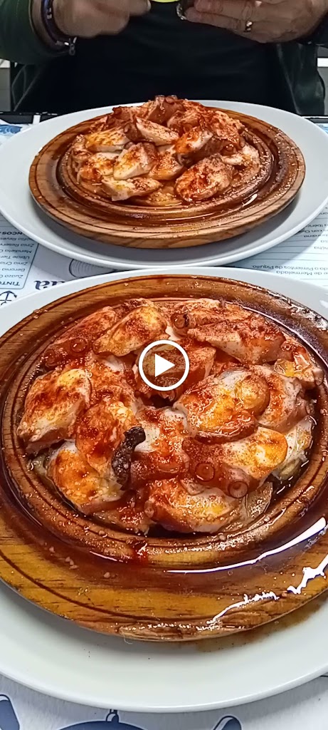 Cafeteria La Hermida — Videos