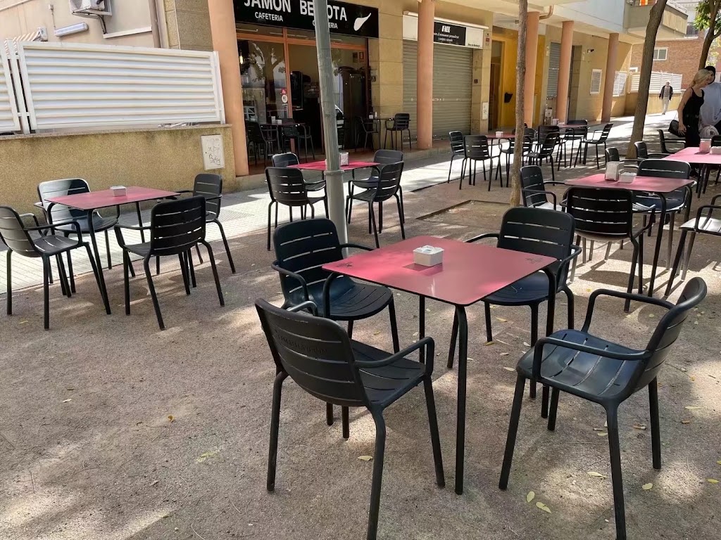 Jamon Bellota Cafeteria Bar — Ambiente