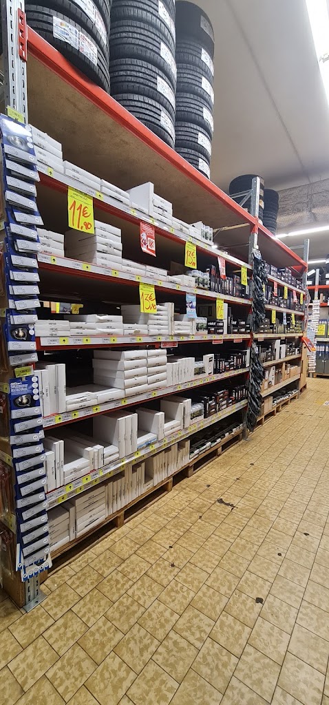 Carter-Cash Fuenlabrada — Interior
