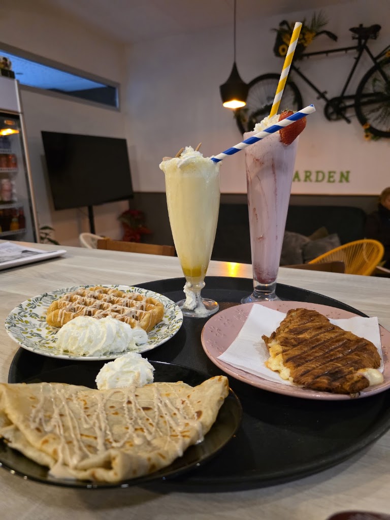 The Garden Coffe Cambrils - Chiquipark — Comida y bebida