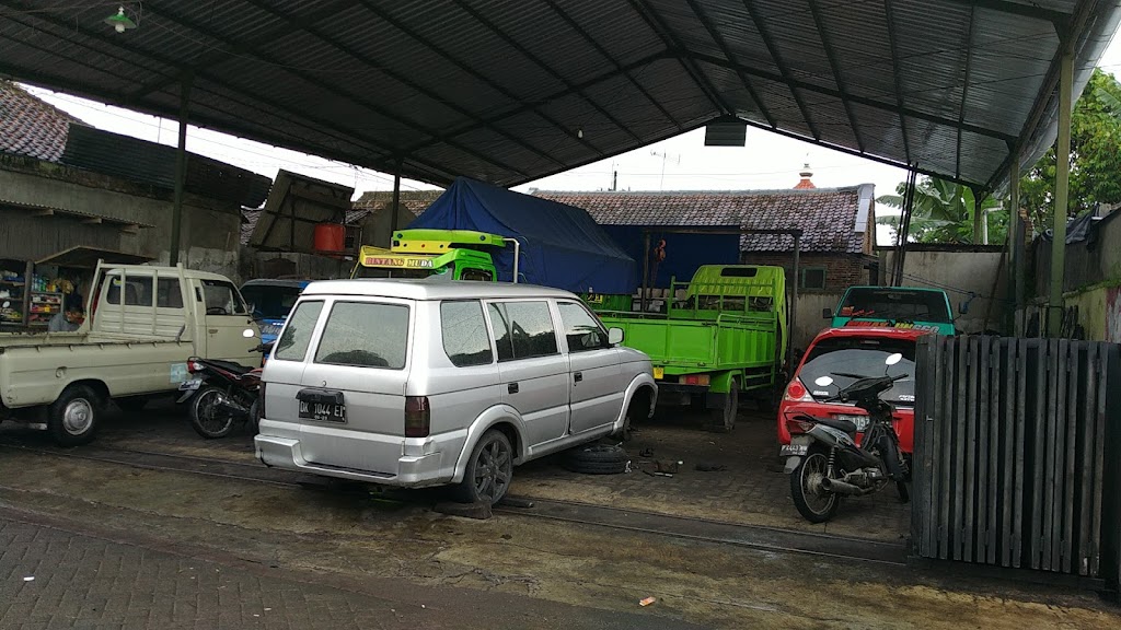 Bengkel Mobil "SUMBER REJEKI"