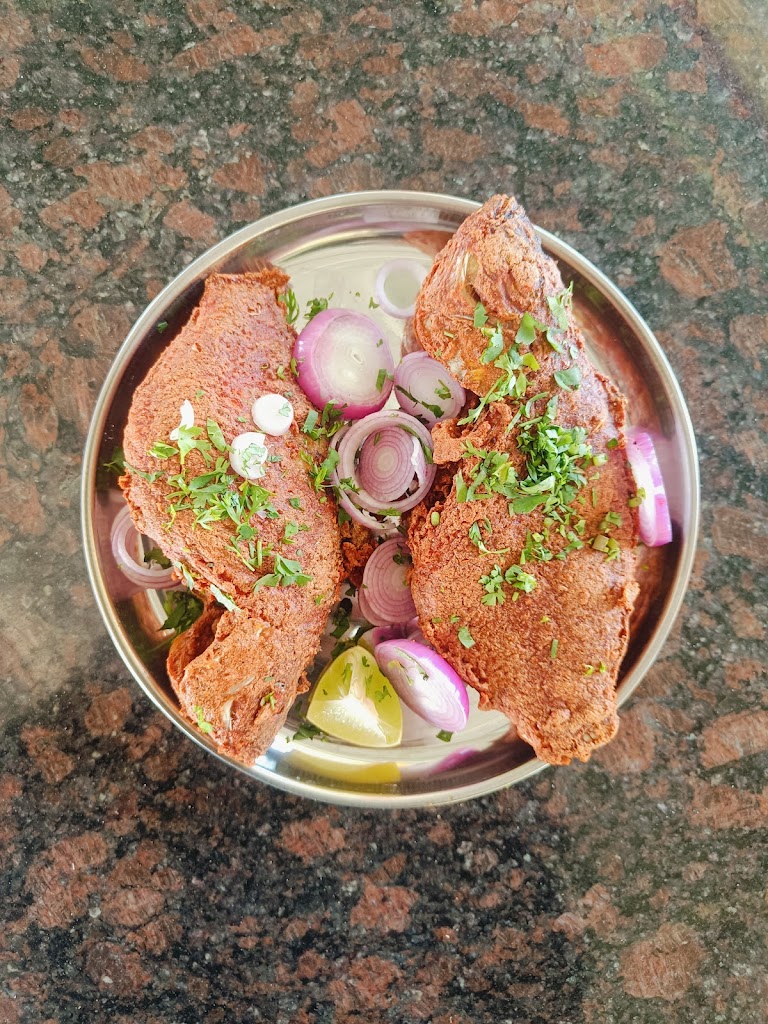 Hotel Chandrakamal Honttel Cndrkml Veg Nonveg