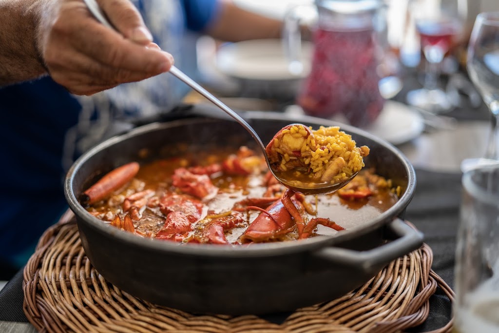 Restaurante Santi — Comida y bebida