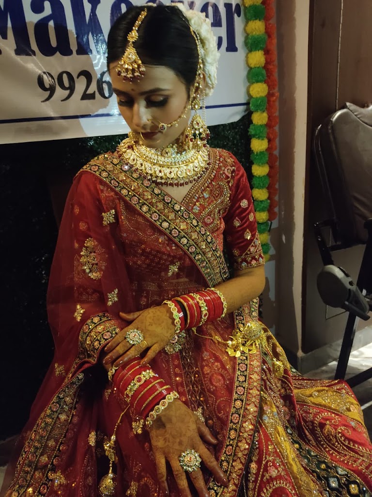 Sandhya Ladies Beauty Parlour Hina Beauty Parlour