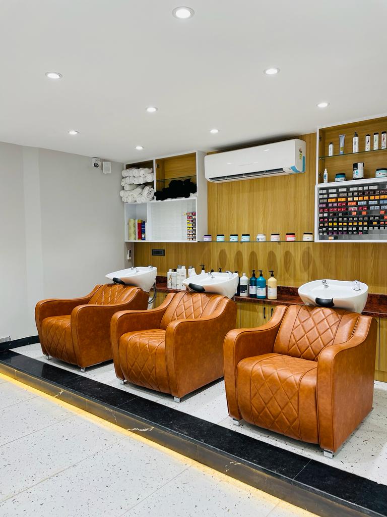 Bounce Salon Makeover Studio Sector 11
