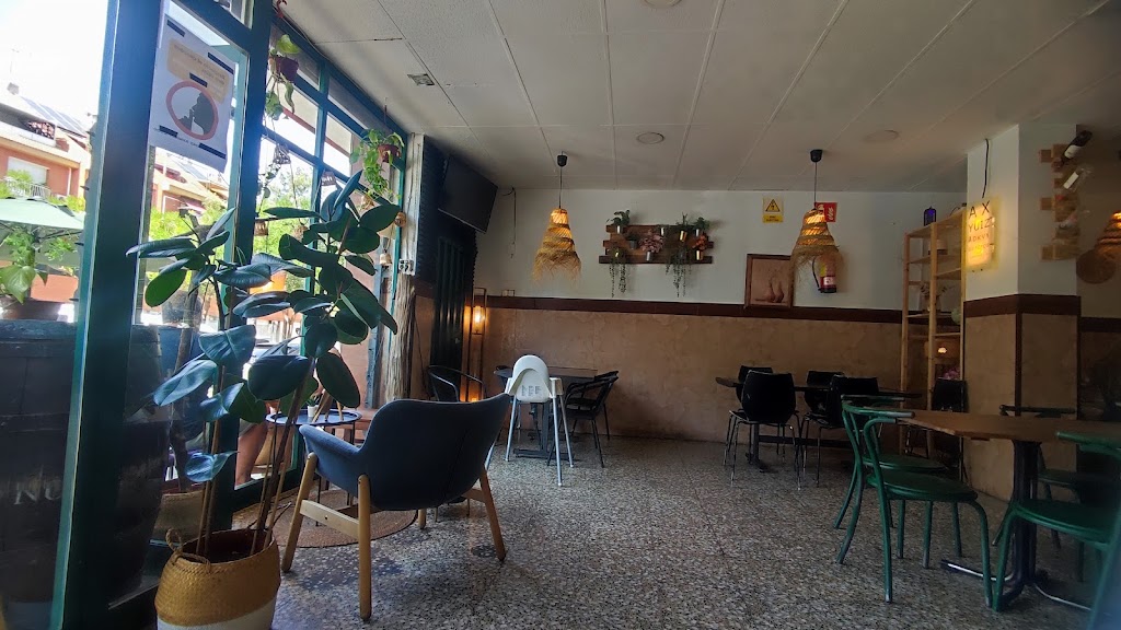 El Toro Brunch & Burger — Ambiente