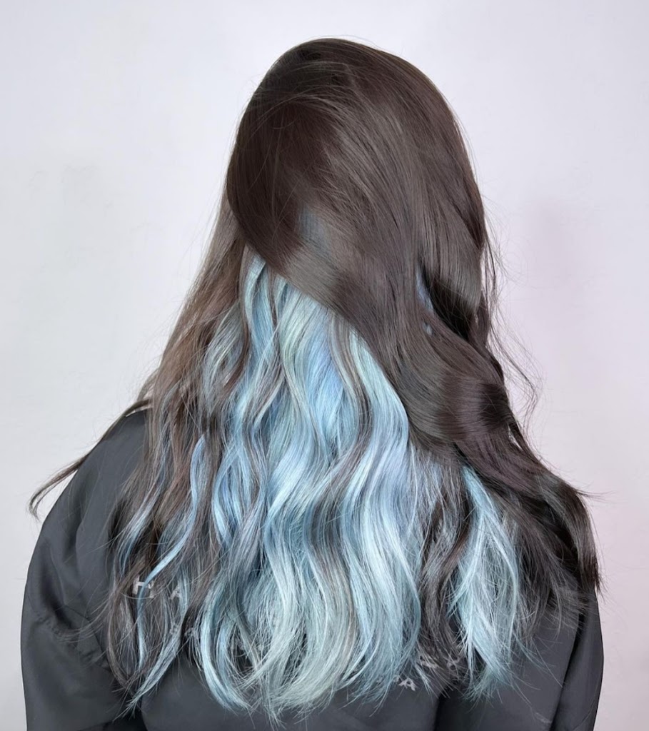 Magic Scissors Unisex Salon And Academy