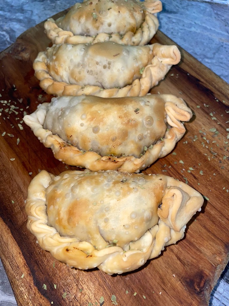 PINAMAR BEACH — Empanada