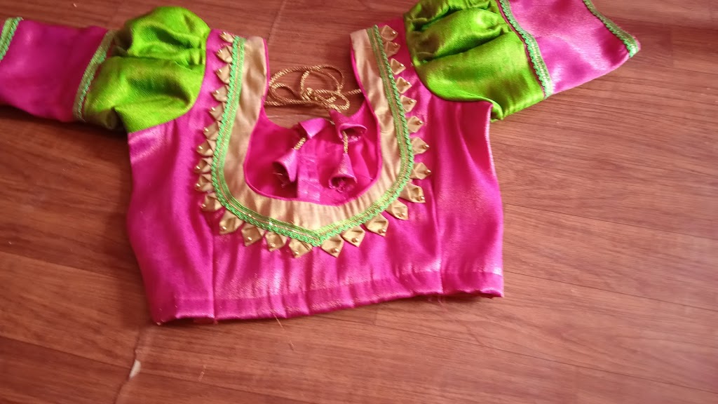 Sridevika Beauty Parlaur