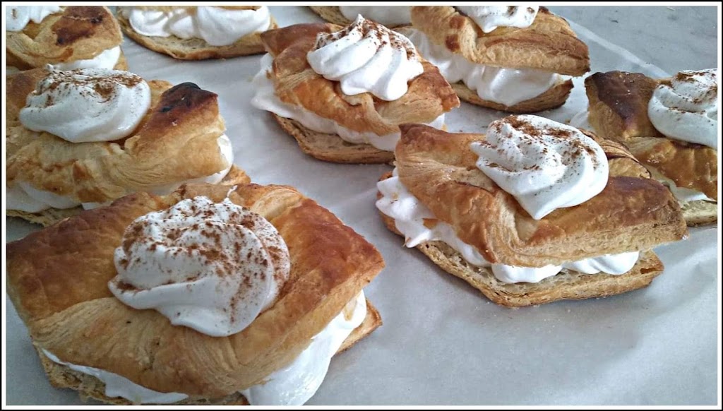 Cafeteria Pasteleria Vega — Comida y bebida