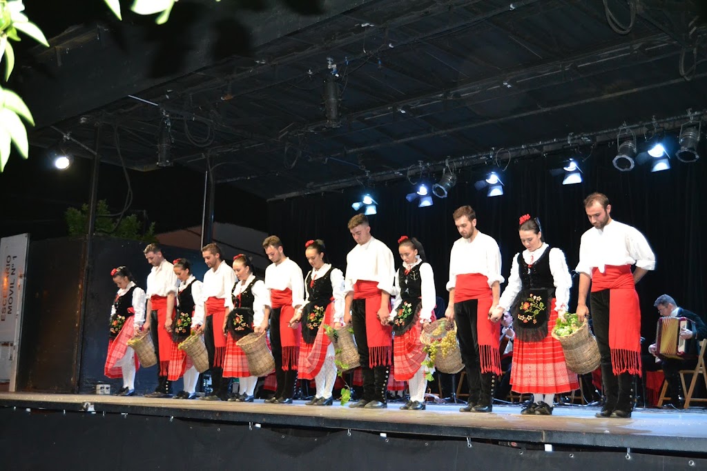 Asociacion Cultural y Folclorica "Tierra de Barros"