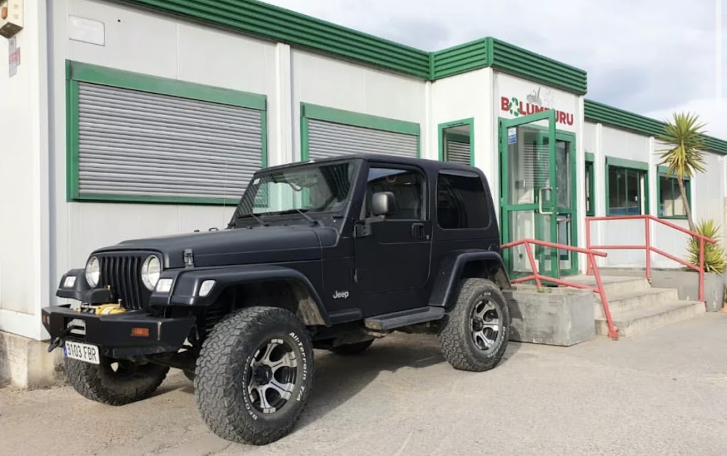 Desguaces y gruas Bolumburu