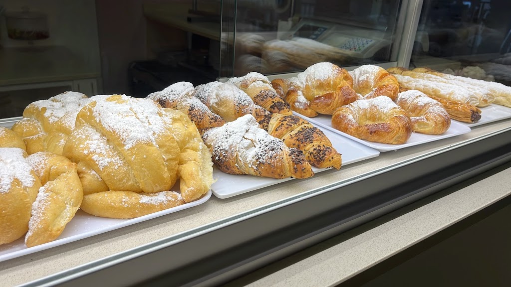 Panaderia Cafeteria Heladeria M & D