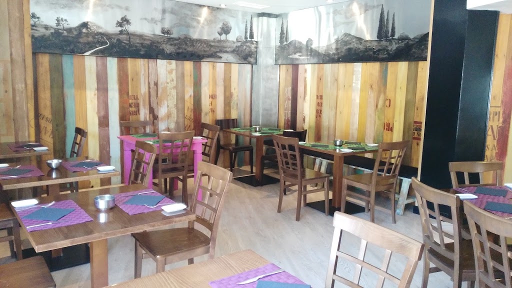 Bar restaurante La Masia — Ambiente