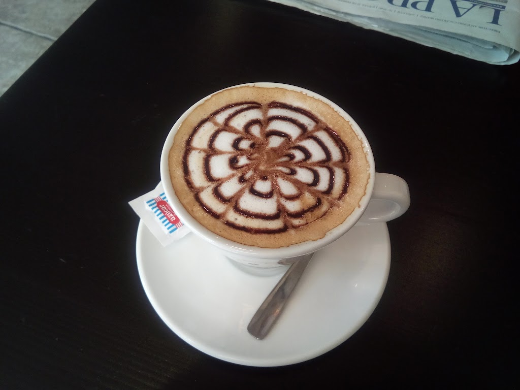 Entre Aroma y Cafe — Capuchino