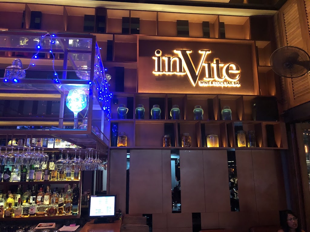 รูปภาพของ InVite Wine & Cocktail Bar