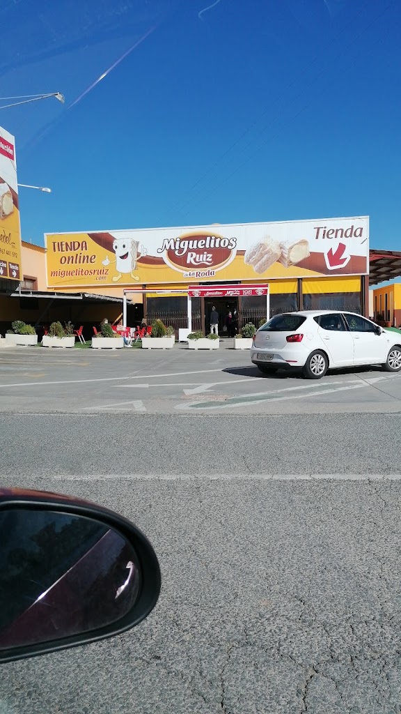 Parking Miguelitos Ruiz — Estacionamiento