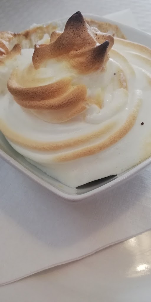 Restaurante la Cuchara de Plata — Tarta de limon con merengue
