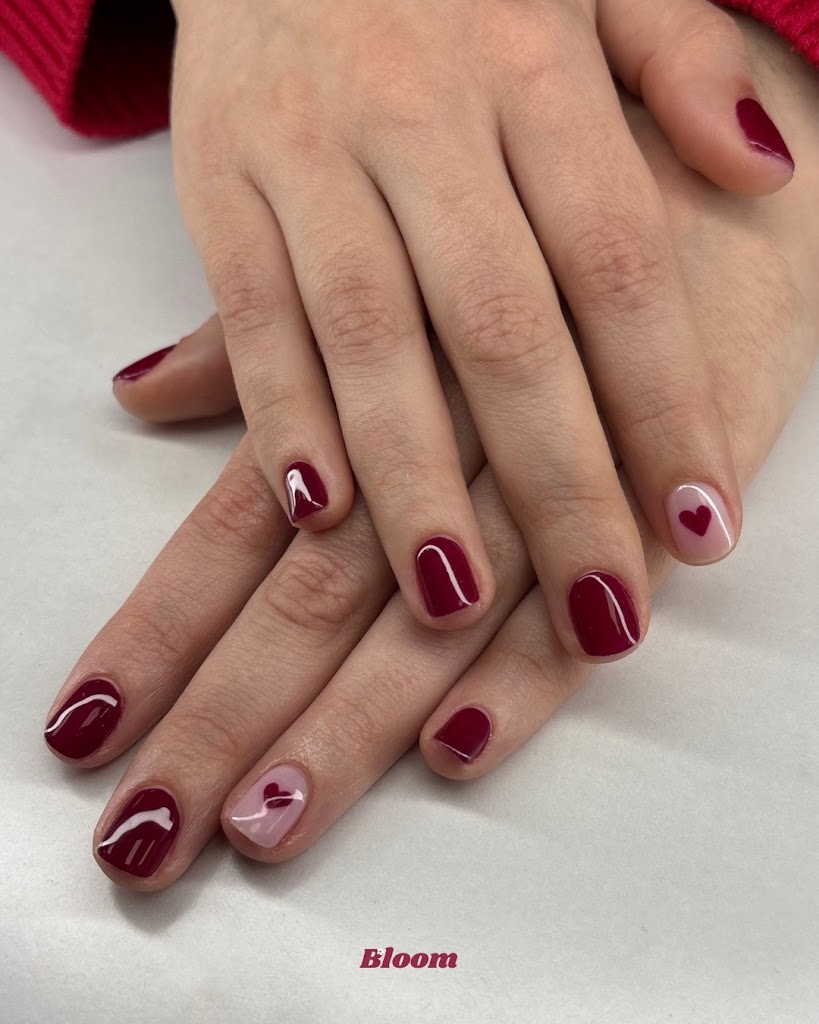 Bloom Beauty & Art Cejas y pestanas | Estetica | Unas | Maquillaje | Novias — Manicura