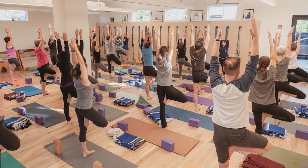  Chestnut Hill Yoga - The Iyengar Yoga Center of Nashville