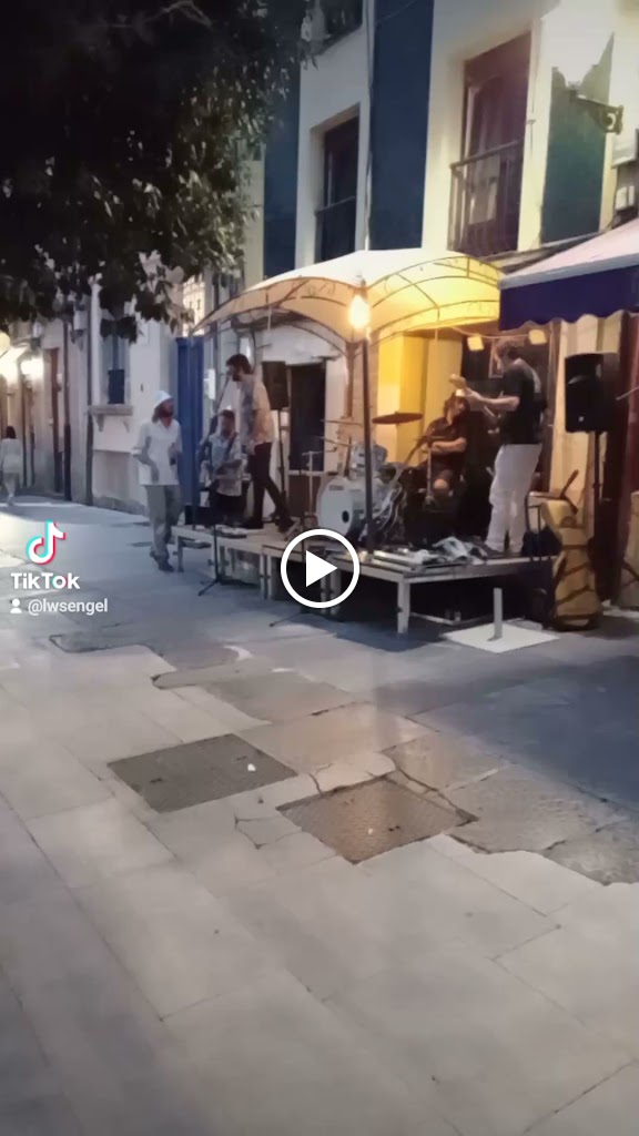 Pub Babilonia — Videos