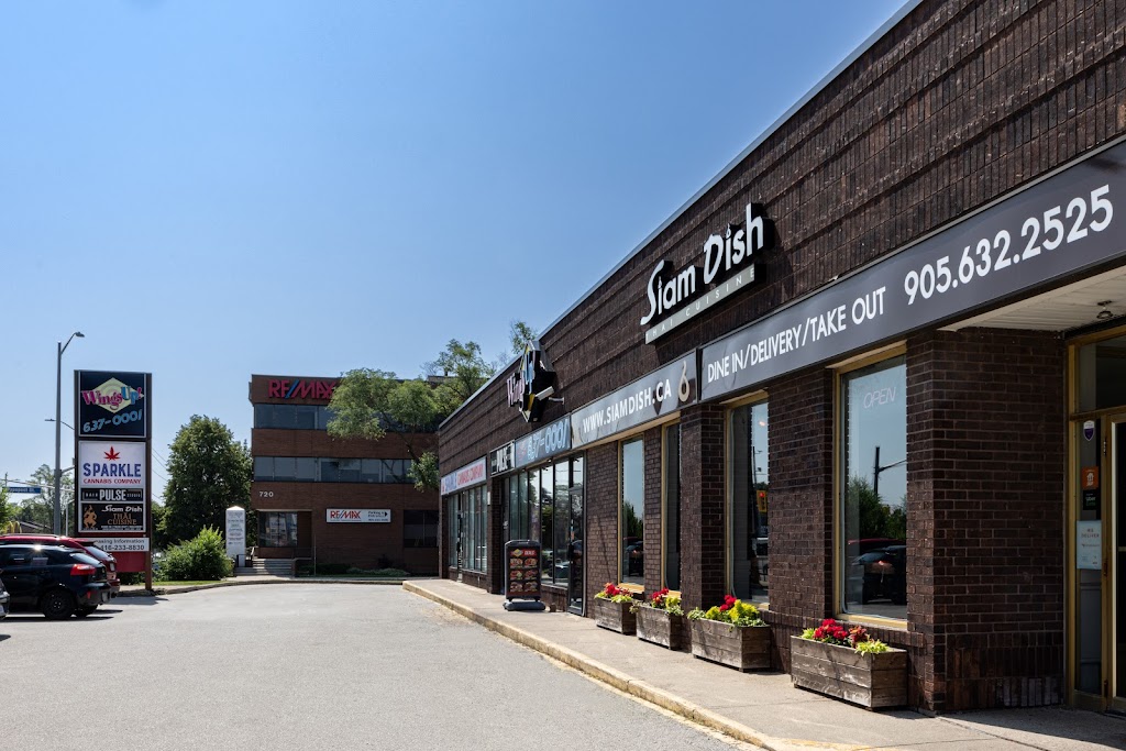 Siam Dish Thai Cuisine in Burlington