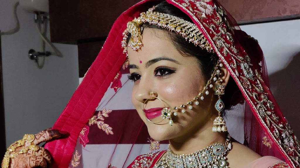 New Look Beauty Parlour