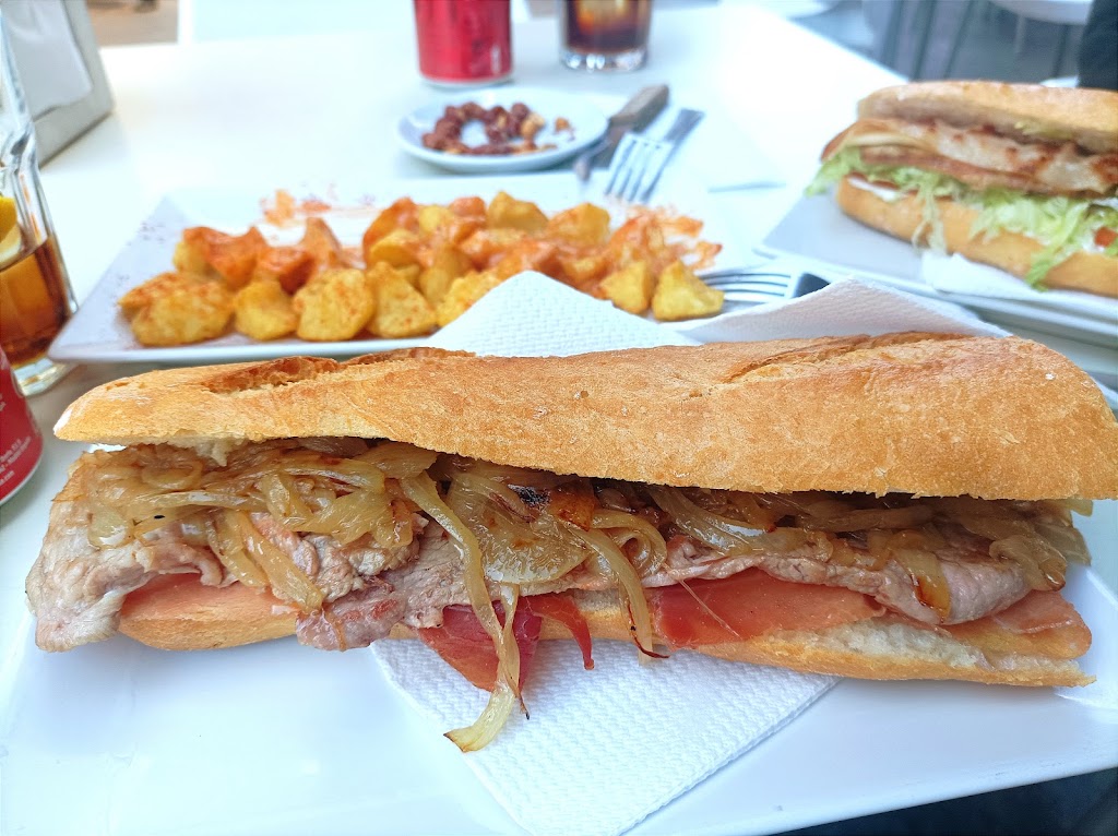 Restaurante Cafeteria Cruz del Este — Baguette
