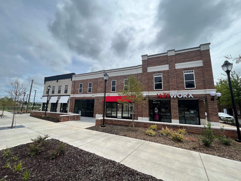  HOTWORX - Charlotte, NC - Highland Creek