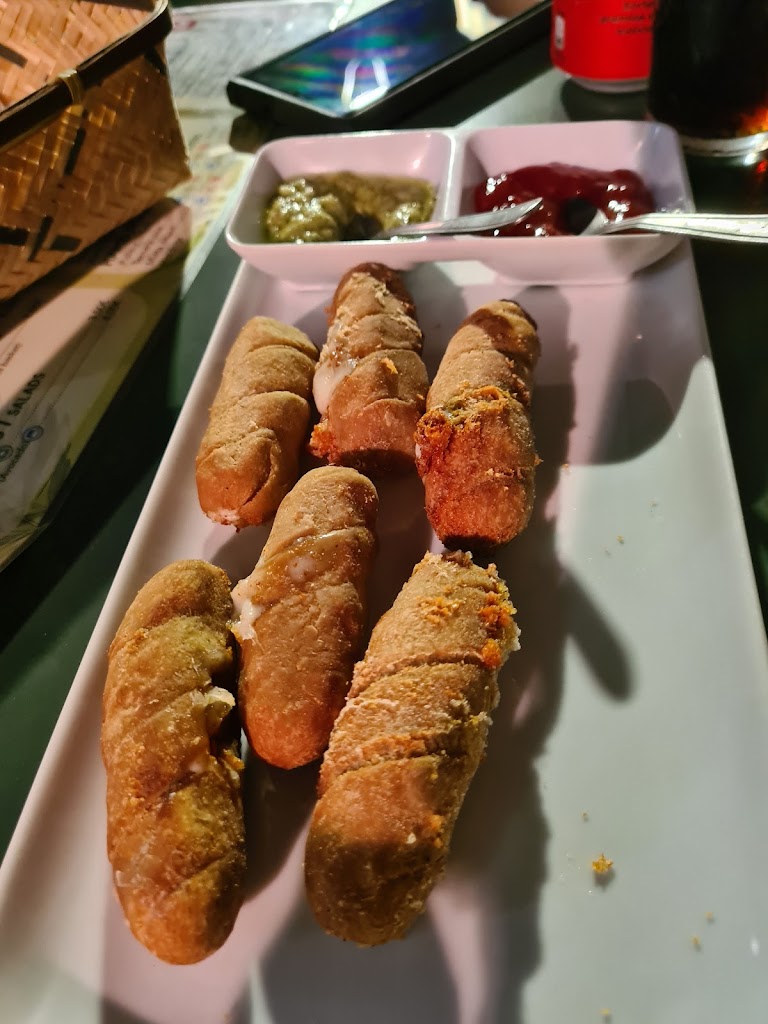 Amaretto Bar Restaurante — Comida y bebida