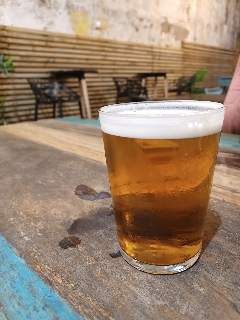 Bar Spirit Street — Comida y bebida