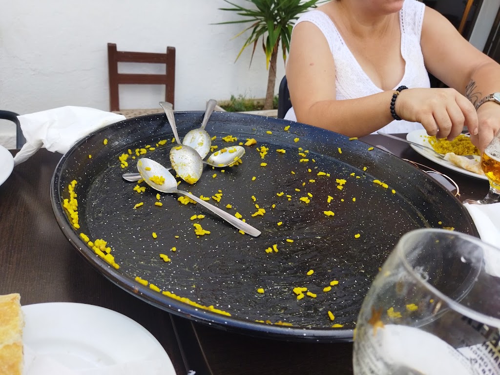 Bar Cafeteria Nou Rochil — Paella