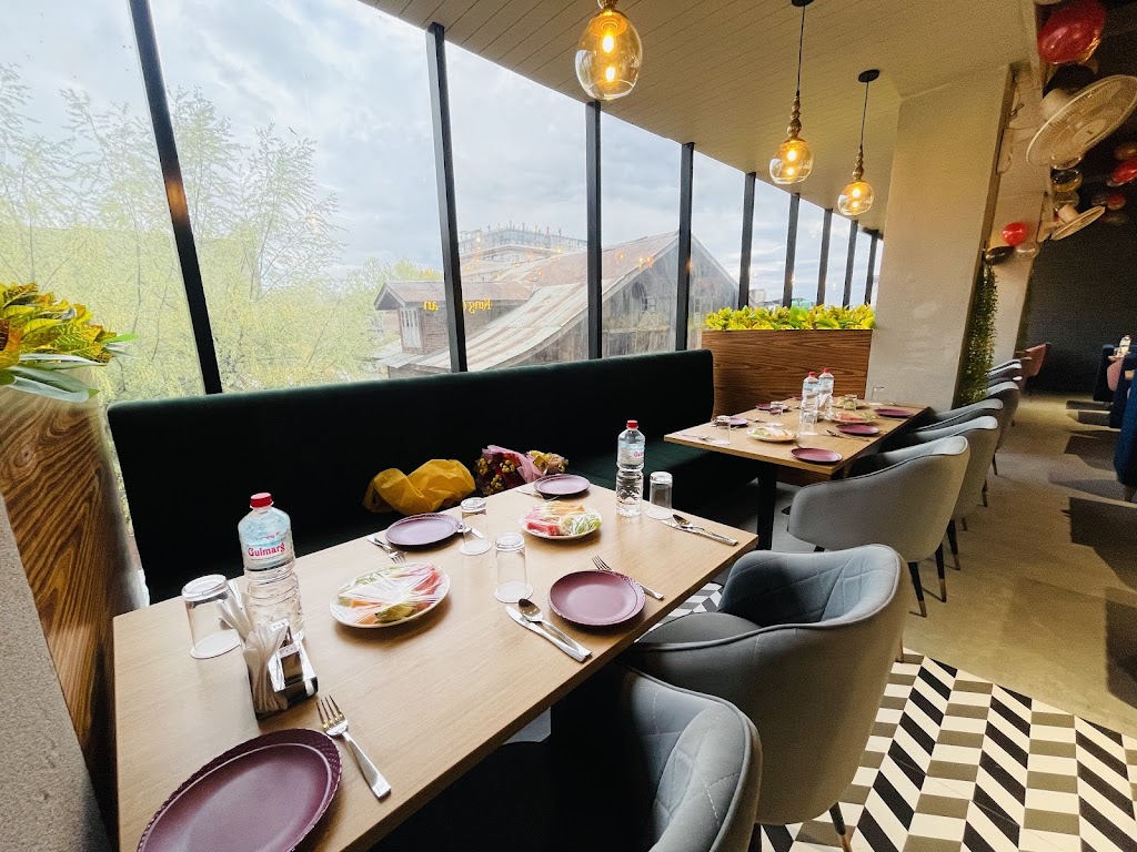 Veg Restaurant Kake Di Hatti Srinagar