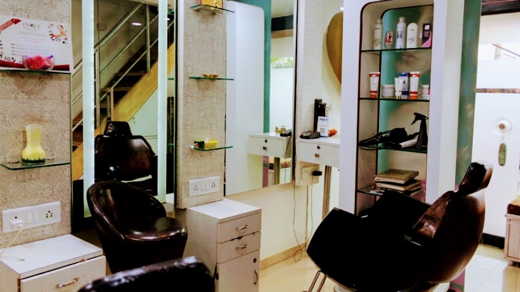 Sony S Beauty Parlour