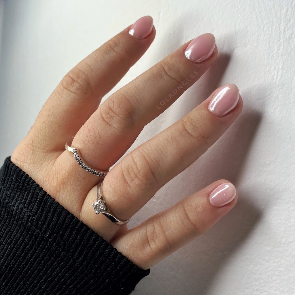 Lola Ungles - Centro de estetica — Manicura