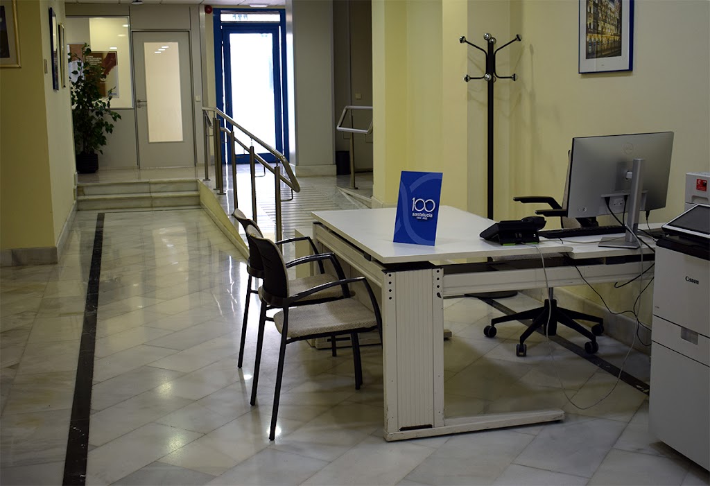 Agencia de Santalucia Seguros — Interior