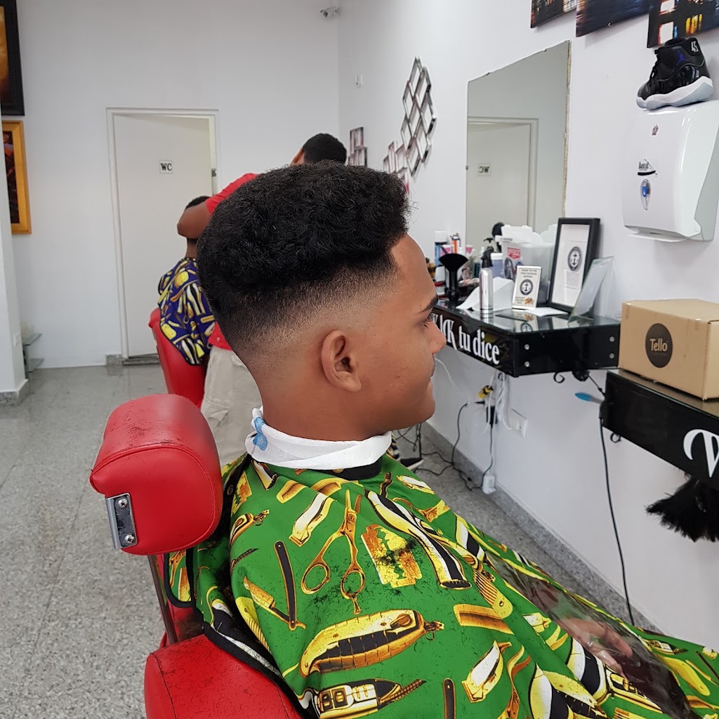 Wilis barbershop — Peinado