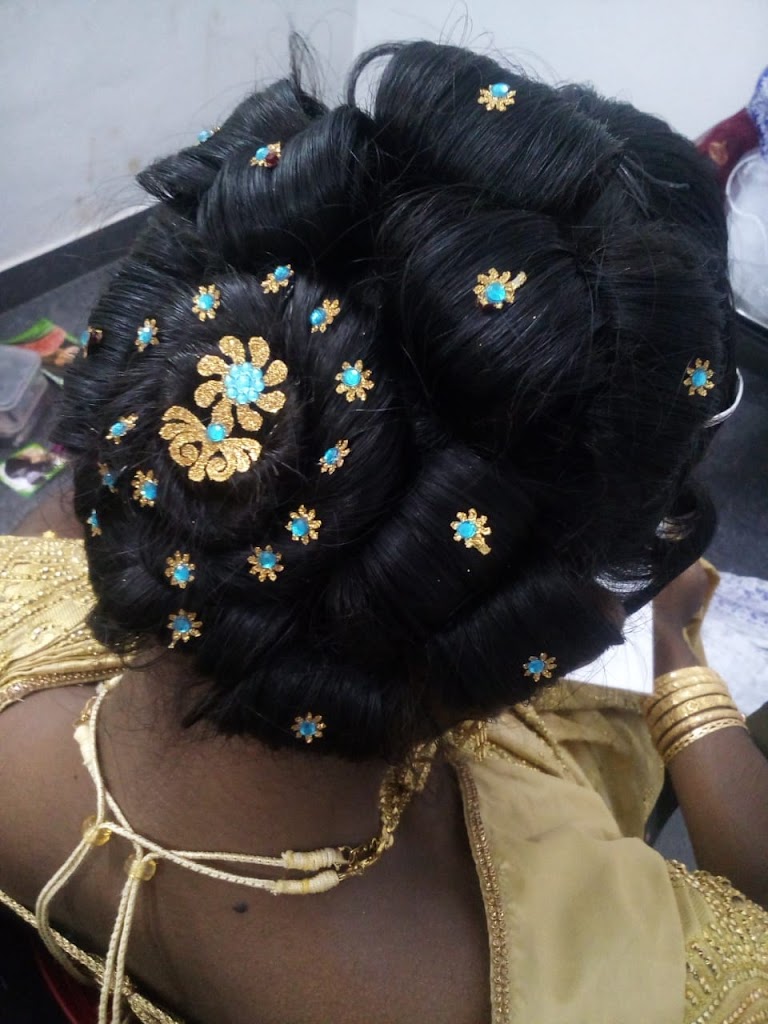 Liya Ladies Beauty Parlour