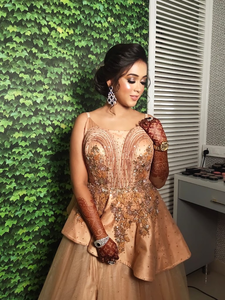 Kish Makeup Studio Academy Best Makeup Studio Best Bridal Makeup