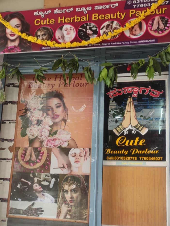 Cute Herbal Beauty Parlour