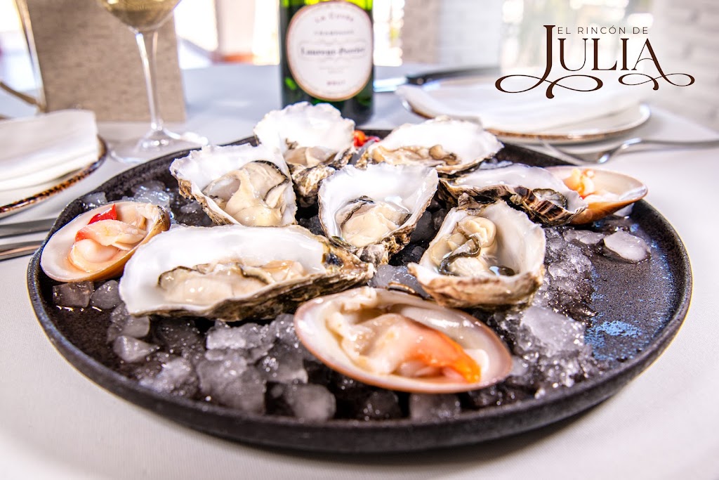 El Rincon de Julia Coin — Comida y bebida