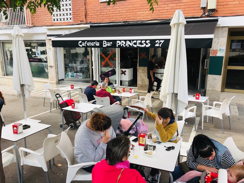 Cesar cafe & Bar — Del propietario