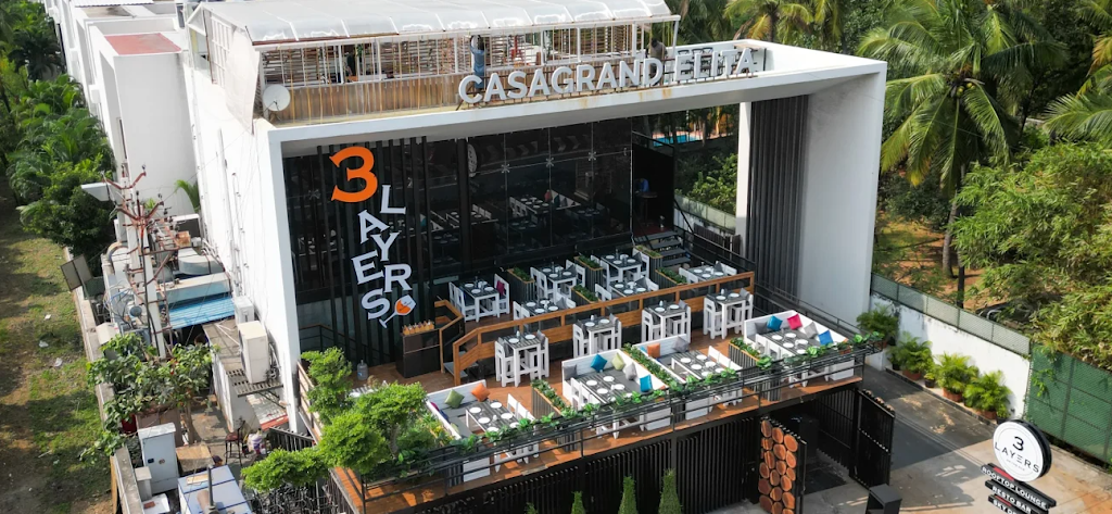 3 Layers On The Ecr Restaurant