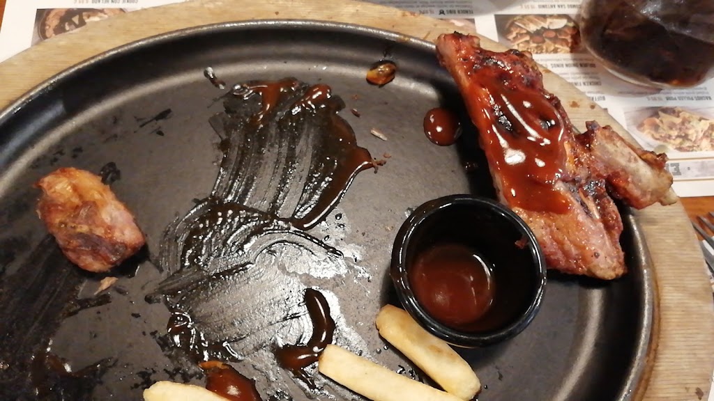 The American Barbecue — Comida y bebida