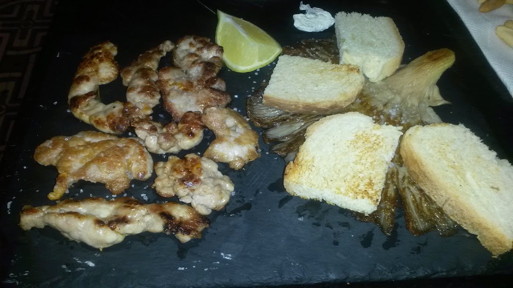 Bar Rivero 7 — Comida y bebida