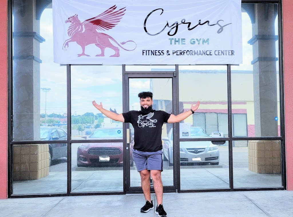 Cyrus The Gym