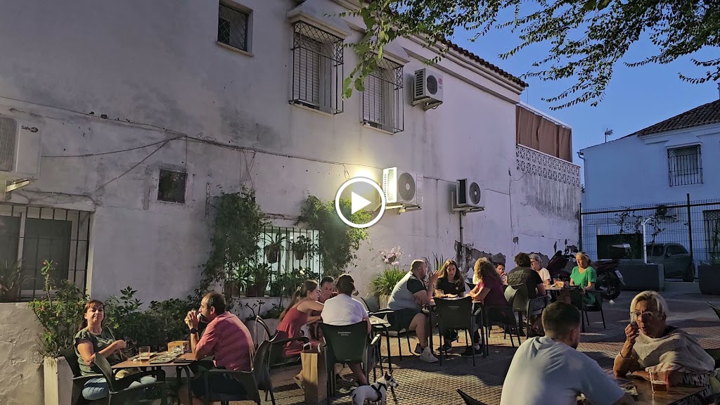 Cerveceria La De Arriba — Videos
