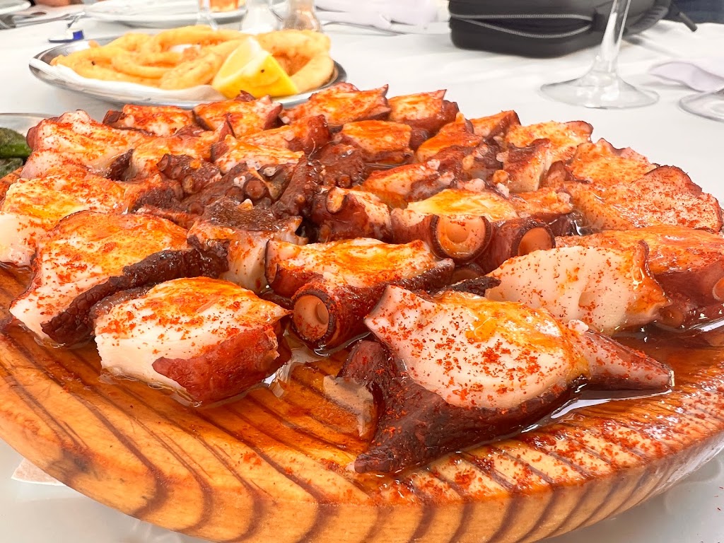 Na Ruixa — Comida y bebida