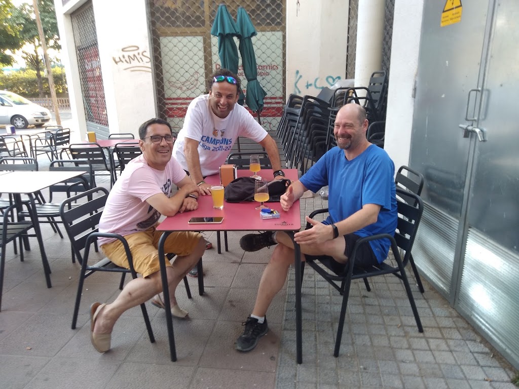 Taperia La Caleta — Ambiente