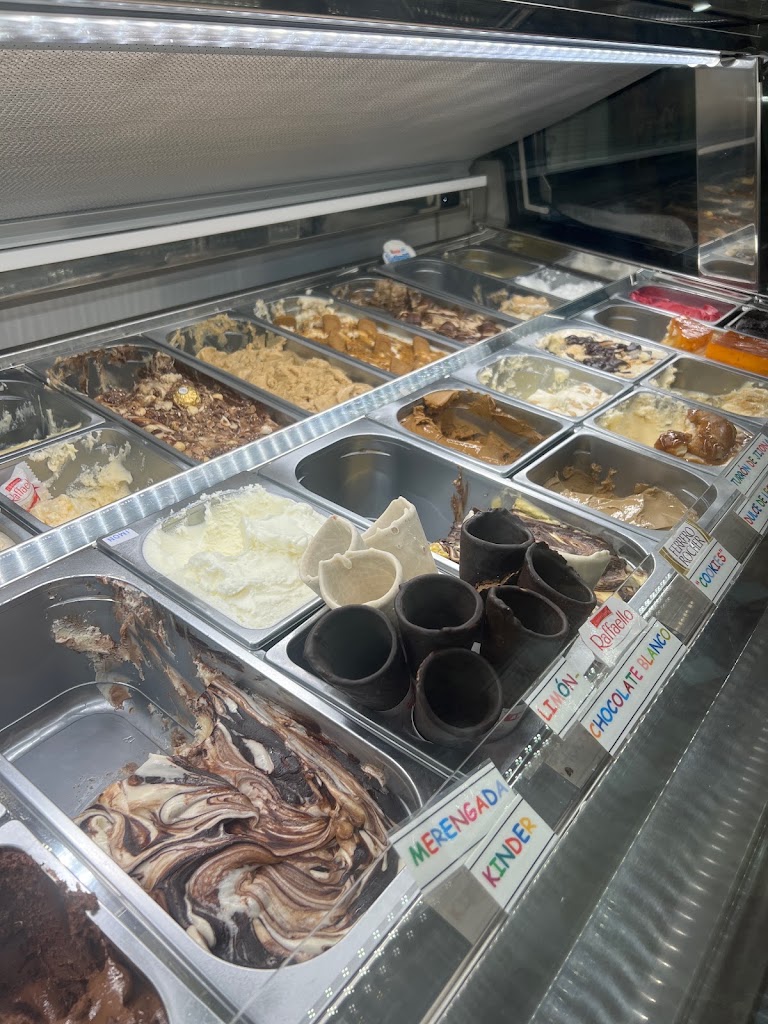 Helados Arques Los Valencianos — Ambiente